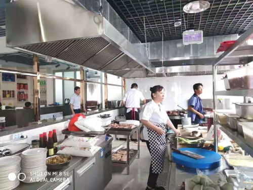 福城白鐵風管加工廠 專業(yè)供應與安裝建筑通風系統(tǒng)